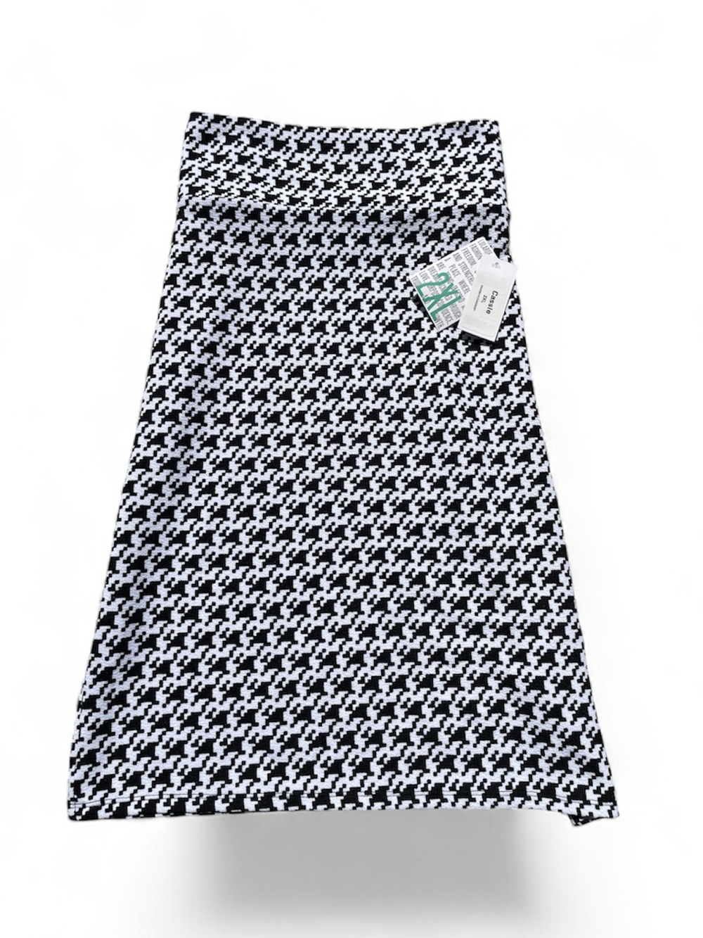 3/$30 LuLaRoe Black & White Houndstooth ‘Cassie’ Skirt